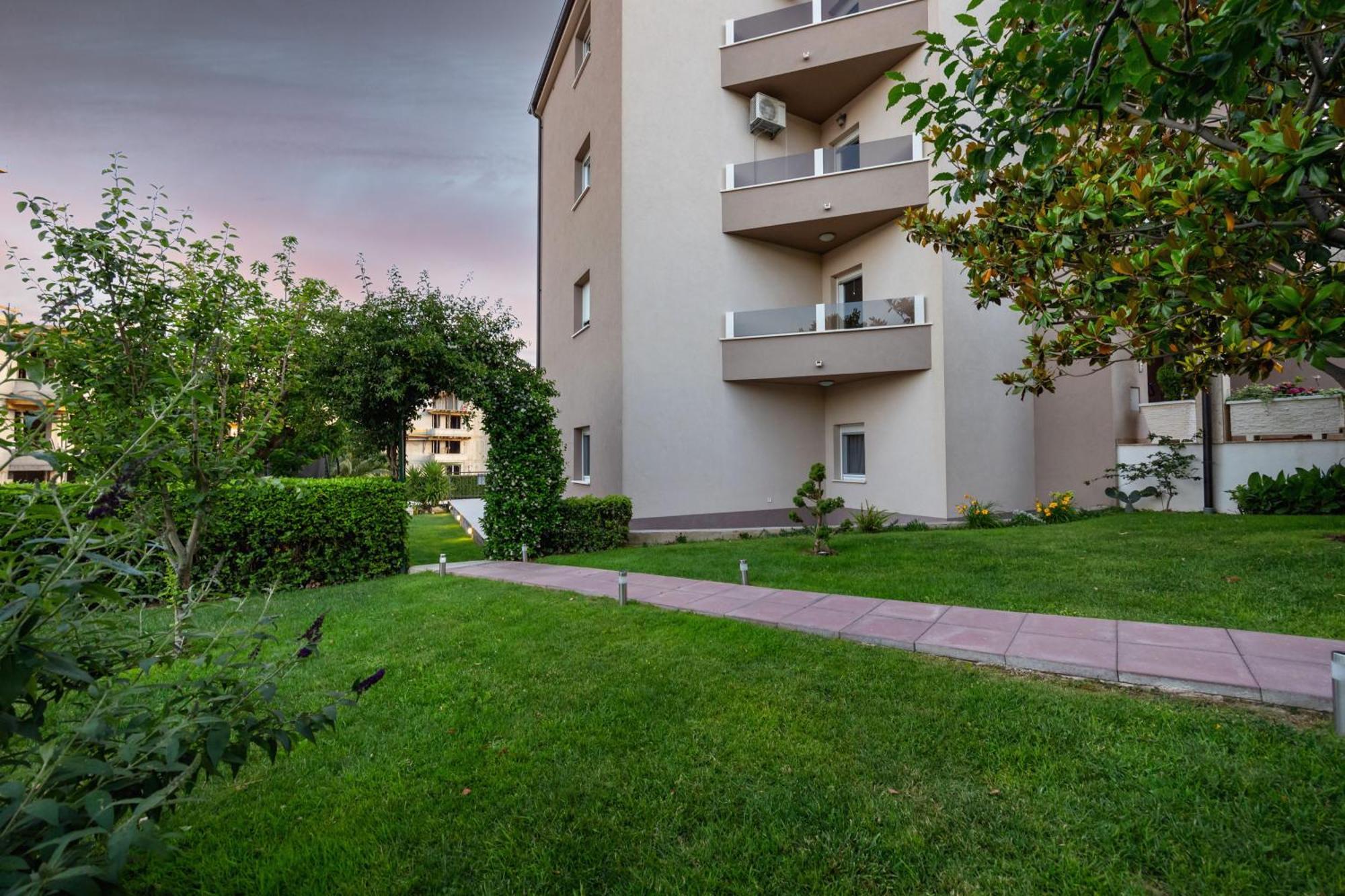 Sunny Garden A2 Apartman Split Kültér fotó